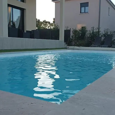 Willa Spacieuse Avec Piscine, Secteur Tres Calme Nîmes