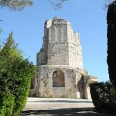 Spacieuse Avec Piscine, Secteur Tres Calme * Nîmes